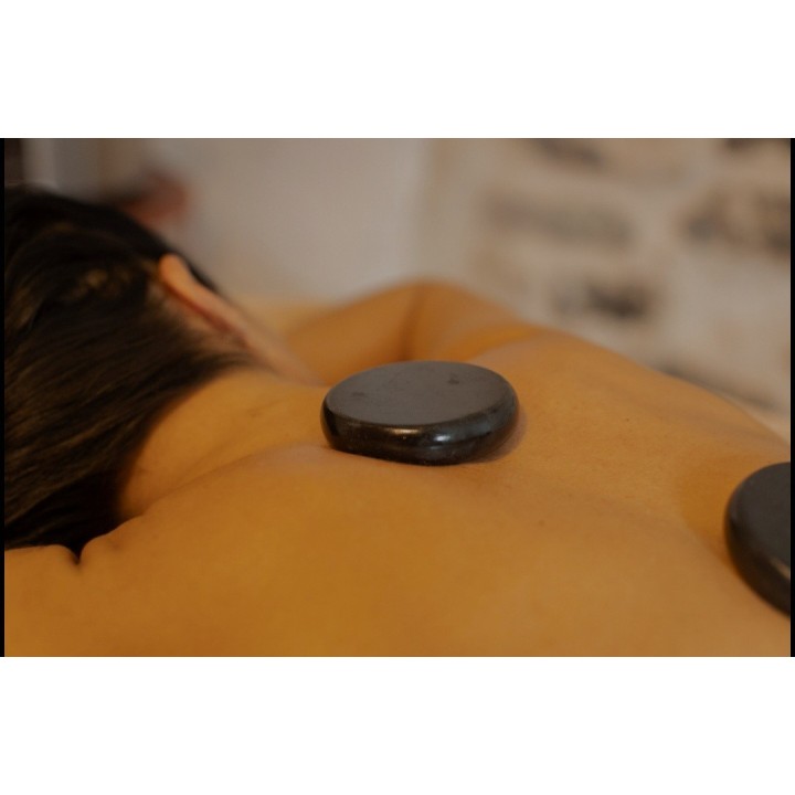 MASSAGE AUX PIERRES CHAUDES - 1 HEURE
